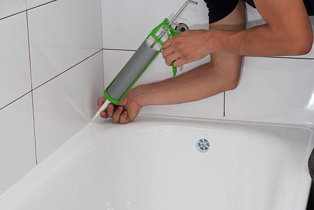 How to Caulk Without Making a Mess